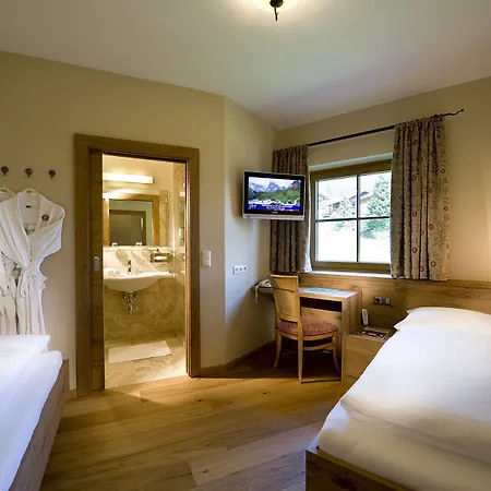 Alpin Tuxerhof Hotel