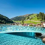 Alpin Tuxerhof Szálloda Tux