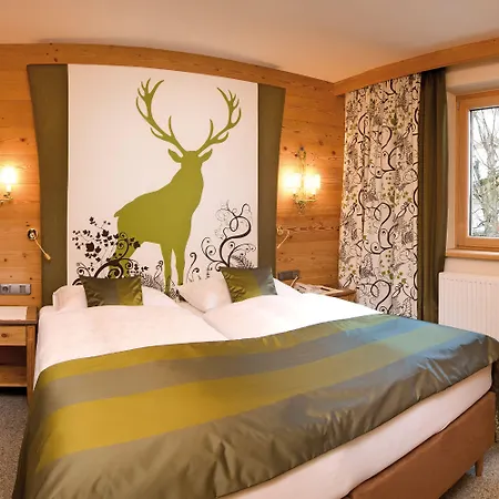 Alpin Tuxerhof فندق 5*