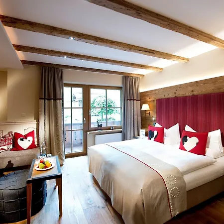 Alpin Tuxerhof מלון 5*